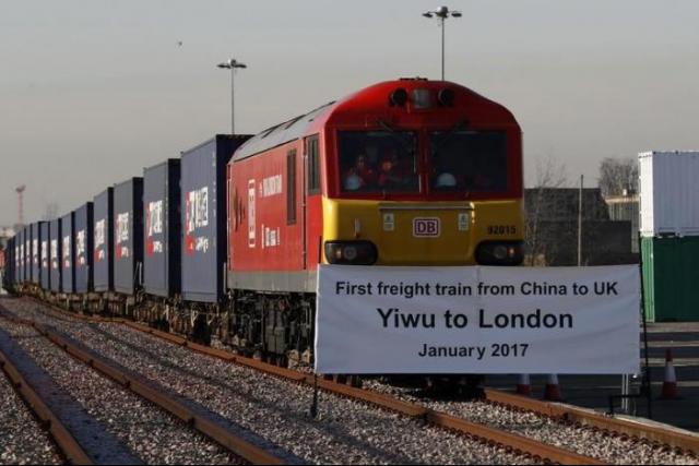 Картинки по запросу Через Россию прошел первый товарный поезд из Китая в Лондон, сэкономив на доставке 17 суток