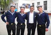 Василь Шайхразиев едет на Черное море