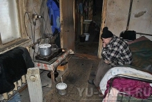 Жильцы против старика