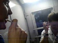 Курилки в вагонах железных дорог запретили