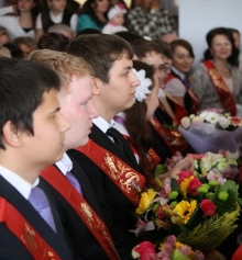 Почти все выпускники собираются учиться дальше не в Челнах