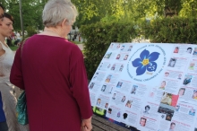 Выпускники на бульваре - пока тихие и спокойные