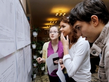 Рособрнадзор рекомендует повысить проходной балл.