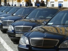 Годовая аренда «Мерседеса» чиновника - 2 миллиона рублей