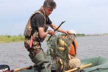 Василю Шайхразиеву показали в Мензелинске двухметровых сомов