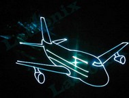 Лазерное шоу, помимо салюта на воде