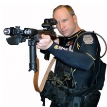 2 года назад Брейвик расстрелял молодежный лагерь на острове Утёйя.