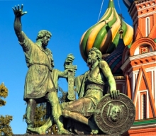 196 лет назад в Москву был доставлен памятник Минину и Пожарскому.