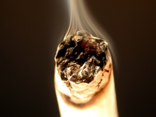 В Набережных Челнах в жилом доме загорелся балкон