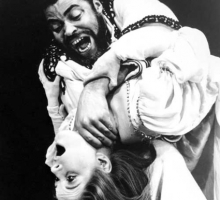 409 лет назад со сцены впервые прозвучала фраза 'Молилась ли ты на ночь, Дездемона?'