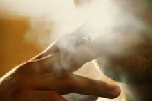 В Набережных Челнах первый раз наказали за курение в общественном месте