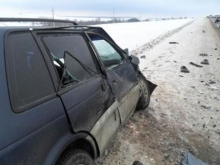 Девушка уснула за рулем