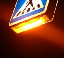 Челнинец предложил поместить прожектор в знак пешеходного перехода.