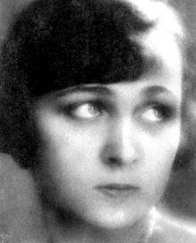 85 лет назад в Париже выбрали первую русскую красавицу на конкурсе 'Мисс Россия'