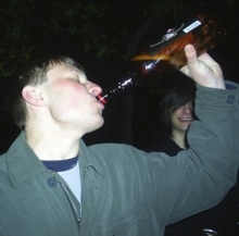 Депутаты Госдумы хотят запретить продажу пива в 1,5-литровых бутылках