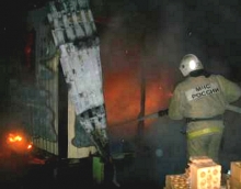 В Набережных Челнах минувшей ночью сгорел заброшенный строительный вагончик