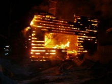 Возле Набережных Челнов ночью сгорели несколько частных сараев