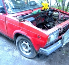 Четверо челнинцев разобрали чужой автомобиль