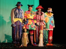 Только кассовые спектакли