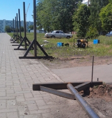 Жители дома 20/07 не дали установить забор для строительства магазина