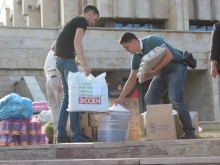 Челнинские медики собрали гуманитарную помощь для украинских беженцев