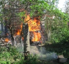 Под Набережными Челнами сгорели два дачных домика в садовом товариществе «Локомотив-отделочник»