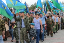 «Голубые береты» празднуют День ВДВ в Набережных Челнах