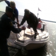 Челнинские спасатели выручили двух рыбаков на Каме