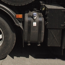 КАМАЗ представил дизельный самосвал без бака с мочевиной