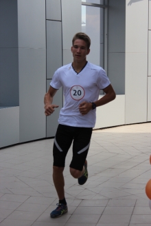 В Набережных Челнах бегуны покоряли высотку «2.18»