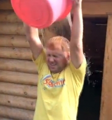 Волонтёры Набережных Челнов присоединись к акции Ice Bucket Challenge