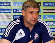 Главный тренер ФК «КАМАЗ» Владимир Клонцак признан лучшим в августе