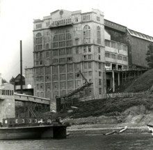 97 лет назад на берегу реки Кама была начата эксплуатация Набережночелнинского элеватора