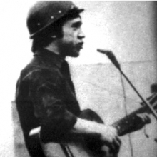 25 лет назад в Набережных Челнах появилась площадь Владимира Высоцкого