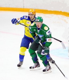 Хоккеисты из Набережных Челнов взяли реванш за вчерашнее поражение