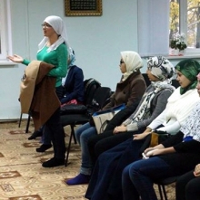 Студентки в Набережных Челнах надели хиджабы и посетили мечеть
