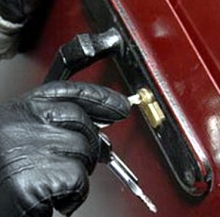 41-летний челнинец отобрал у пенсионерки ключи от квартиры