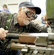 Набережные Челны предлагают работу для пенсионеров