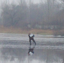 Спасатели в Набережных Челнах прогнали со льда Мелекески четверых рыбаков