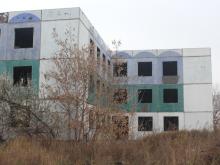 В Набережных Челнах начинают демонтаж заброшенного здания 58/14