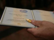 Судебным приставам дают поблажку «по высшему образованию»