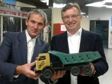 Сергей Когогин подарил музею социалистического быта детский «КАМАЗ»