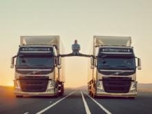 Трюк Жана-Клода Ван Дамма повторен на грузовиках 'КАМАЗ-мастера'