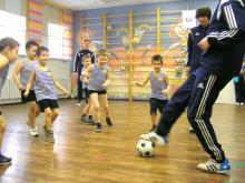 Футболисты ФК «КАМАЗ» проиграли малышам из детского сада №98 со счетом 2:1