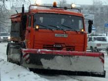 За сутки с проспектов Набережных Челнов эвакуировано 22 автомобиля, мешающих уборке снега