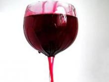 В ночных клубах Челнов девушкам в алкоголь подмешивают наркотики