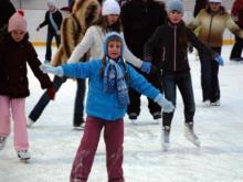 В будни каток 'Медео' в Набережных Челнах открыт для массового катания только вечером