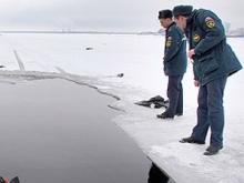 Пьяный челнинец утопил свой автомобиль возле городского пляжа