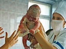 В Набережных Челнах в новогоднюю ночь родились трое малышей: два мальчика и девочка