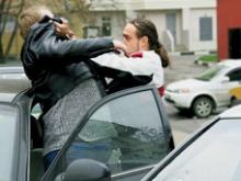 «Битва» за парковочное место у подъезда